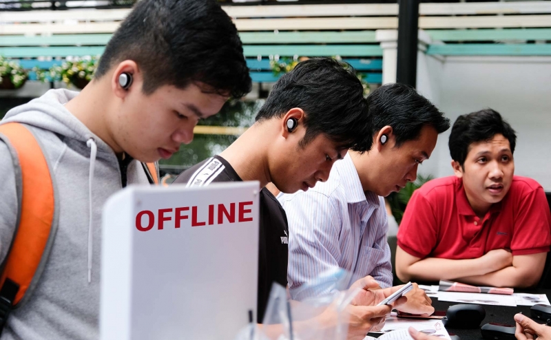 Hình ảnh offline tai nghe Nuheara tại cà phê Tinh Tế: đông anh em tham dự, nhiều nội dung, quà lớn